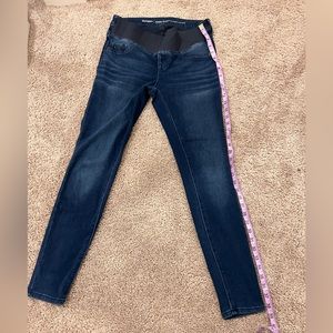 Old Navy maternity jeans Size 4